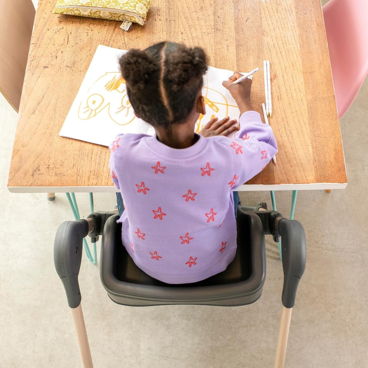 Maxi-Cosi Minla Kinderhochstuhl Mitwachsend, 0–14 Jahre, bis zu 60 kg, Hochstuhl Baby, 9 Höhenstufen, 5 Neigungspositionen, 4 Tablettpositionen, kompakt faltbar, Essential Graphite
