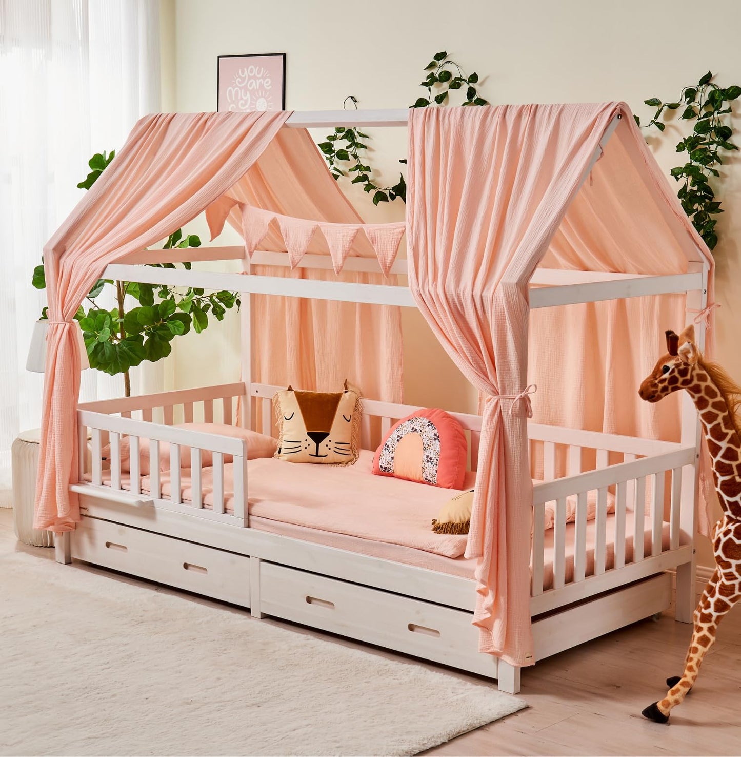 ALAVYA HOME® Hausbett 90x200 mit Rausfallschutz und Lattenrost | Kinderbett 90x200 für Mädchen und Jungen Massivholz der Buche FSC zertifizierter Haus Kinder Bett Montessori Jugendbett - Weiß