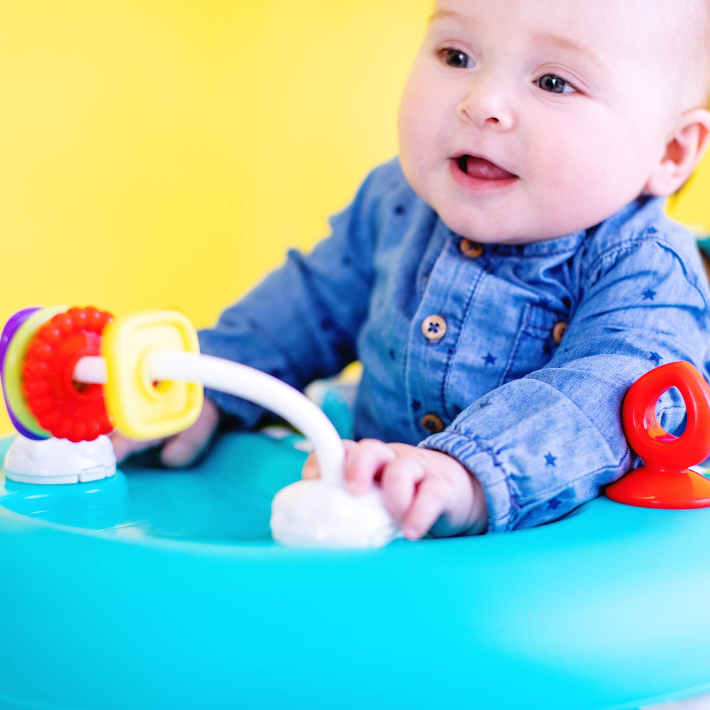 Bright Starts, Giggling Safari, Lauflernhilfe mit Spielzeuge, Perlenschiebespielzeug, 3 Höheneinstellungen, Lauflernwagen mit hoher Rückenlehne, zusammenklappbare, grün / blau, Kinder ab 6 Monaten