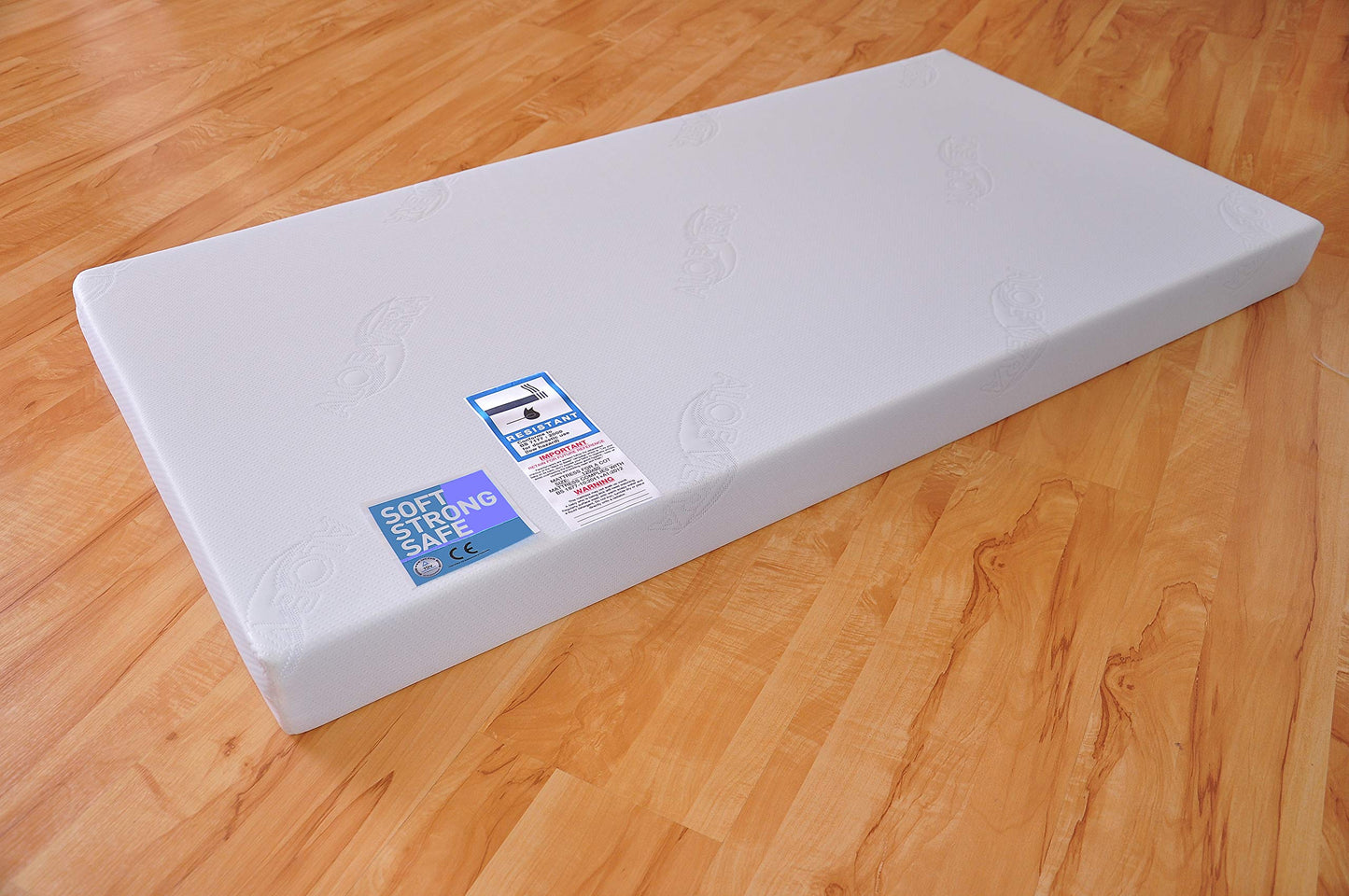 Marsell Baby Gitterbett mit Schublade mit Deckel Babybett Kinderbett mit Aloe Vera Schaumstoffmatratze Zahnschienen höhenverstellbar Weiß umbaubar zum Juniorbett