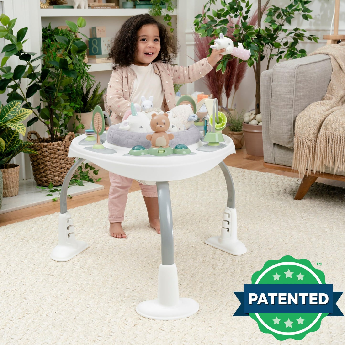 Ingenuity, Spring & Sprout, Aktivitätscenter 2-in-1, First Forest, Spielcentrum und Spieltisch mit Sprungkissen, Lichtern, Geräuschen und 11 interaktiven Aktivitäten, ab 6 monate