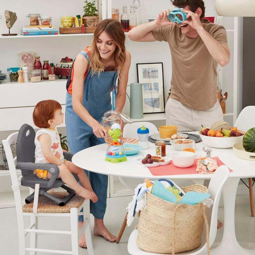 Chicco Pocket Snack Kindersitzerhöhung Esszimmerstuhl für Kinder von 6 Monaten bis 3 Jahren 15kg,tragbarer und verstellbarer Babyhochstuhl mit kompaktem Verschluss und abnehmbarem Tablett DARK GREY